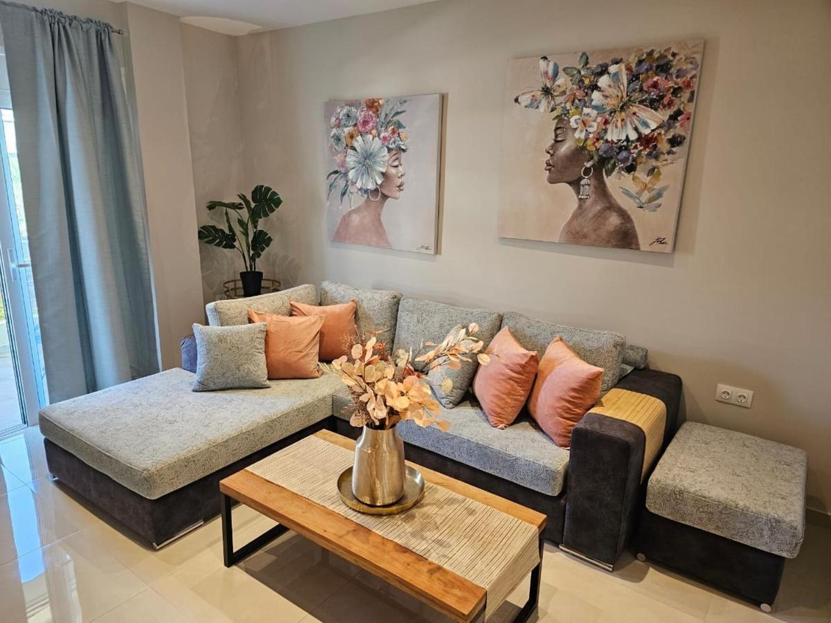 Agora Luxury Apartment 3 Loutráki Buitenkant foto