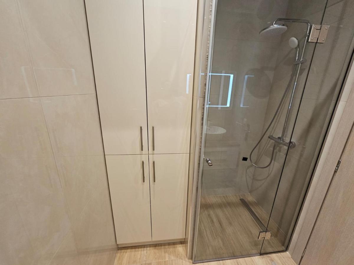 Agora Luxury Apartment 3 Loutráki Buitenkant foto