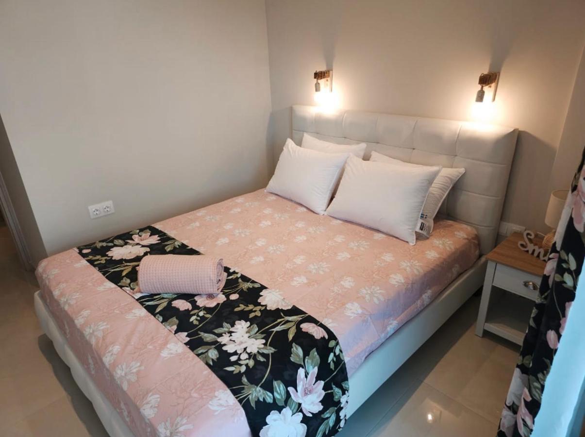 Agora Luxury Apartment 3 Loutráki Buitenkant foto